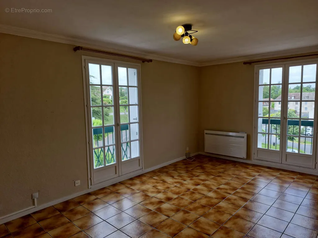 Elutuba - Secure Apartment with Balcony in La Roche Posay