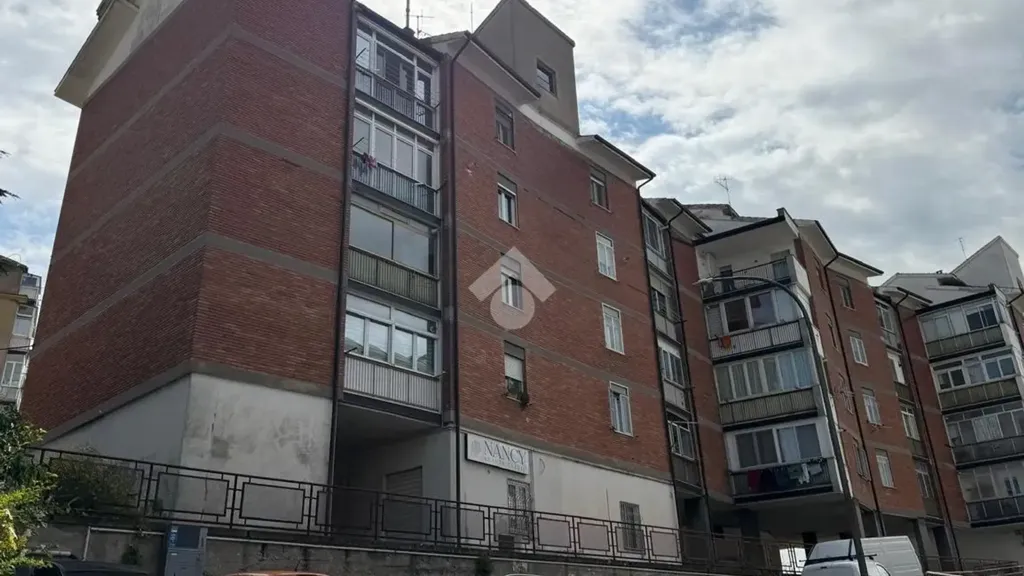 Extérieur - Apartment with Balcony in Potenza