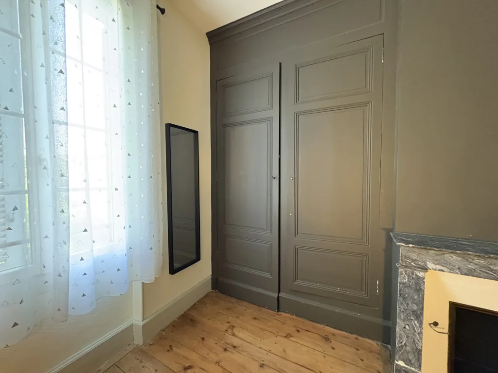 Rooms - Shared Room in Spacious Townhouse in Agen