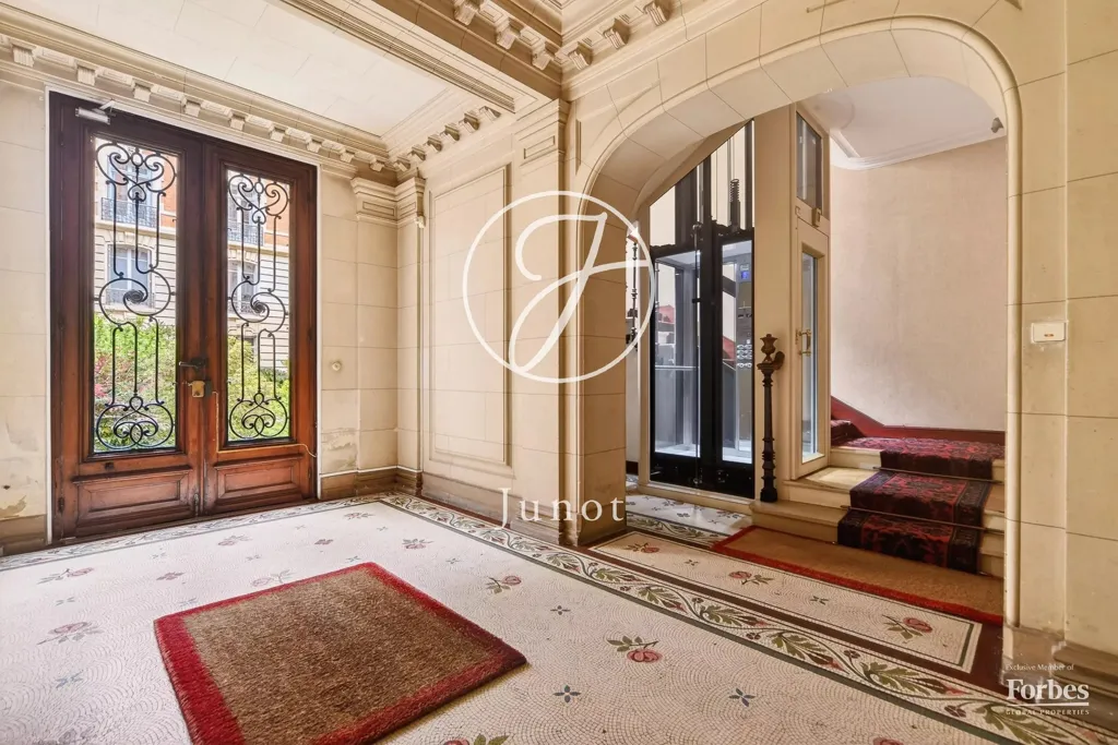 Entrée - Appartement avec Cheminée et Jardin à Paris 9ème