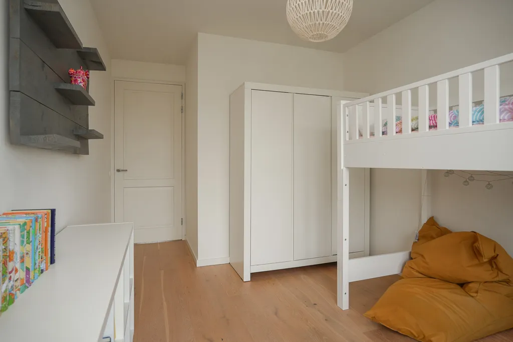 Magamistoad - Half-Detached House with Water View in Culemborg