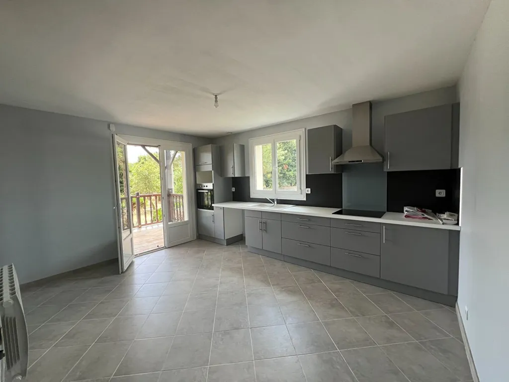 Kitchen - Minière House with Workshop in Payré