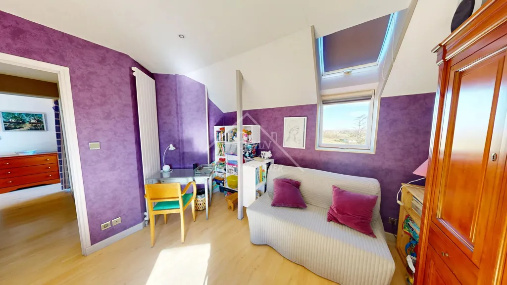 Camere da letto - Architect-Designed House with Garden in Countryside