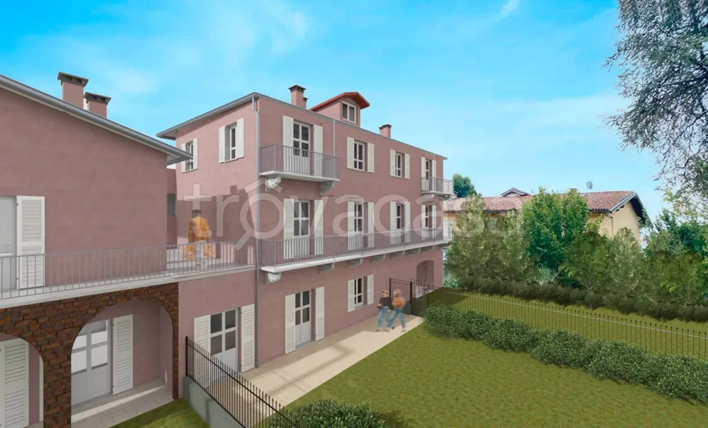 Välivaade - Trilocale in Historic Setting with Terrace in Saluzzo