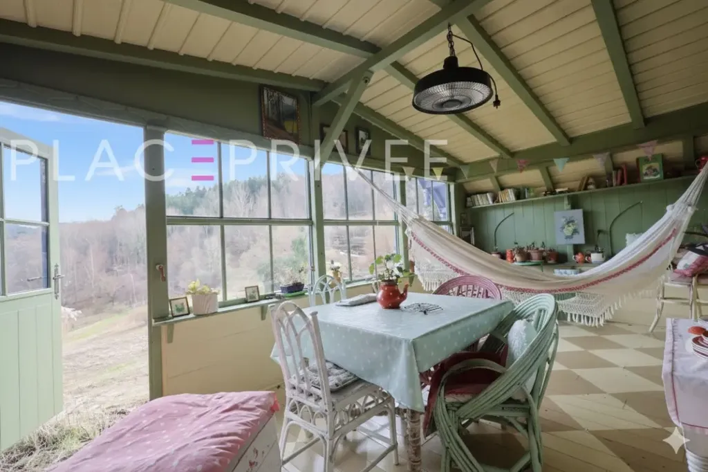 Terrass - Luxury Cottage with Sculpted Garden in Berchigranges