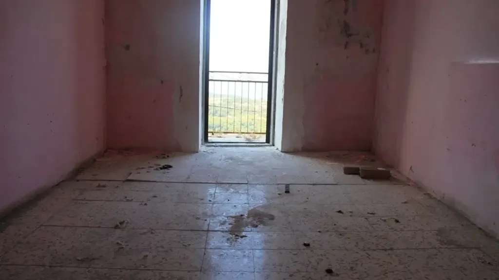 Pièces - Historic Townhouse with Sea View in Grisolia