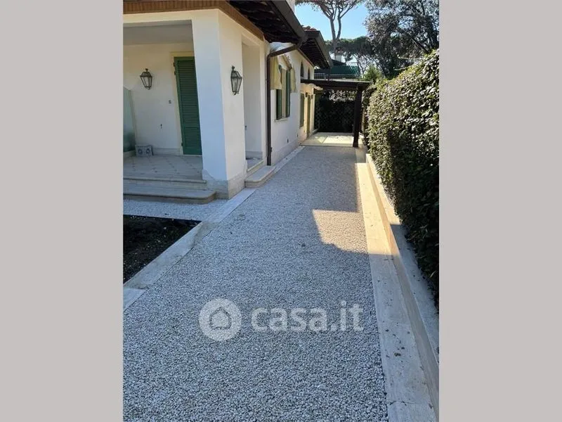 Välivaade - Villa with Beach Access in Forte dei Marmi