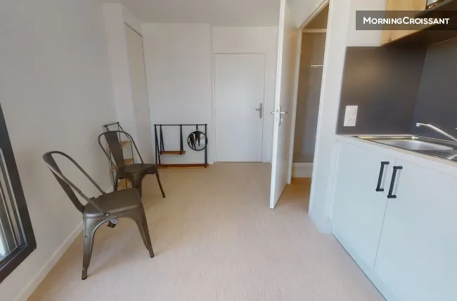 Köök - Studio with Forest View in Saint-Germain