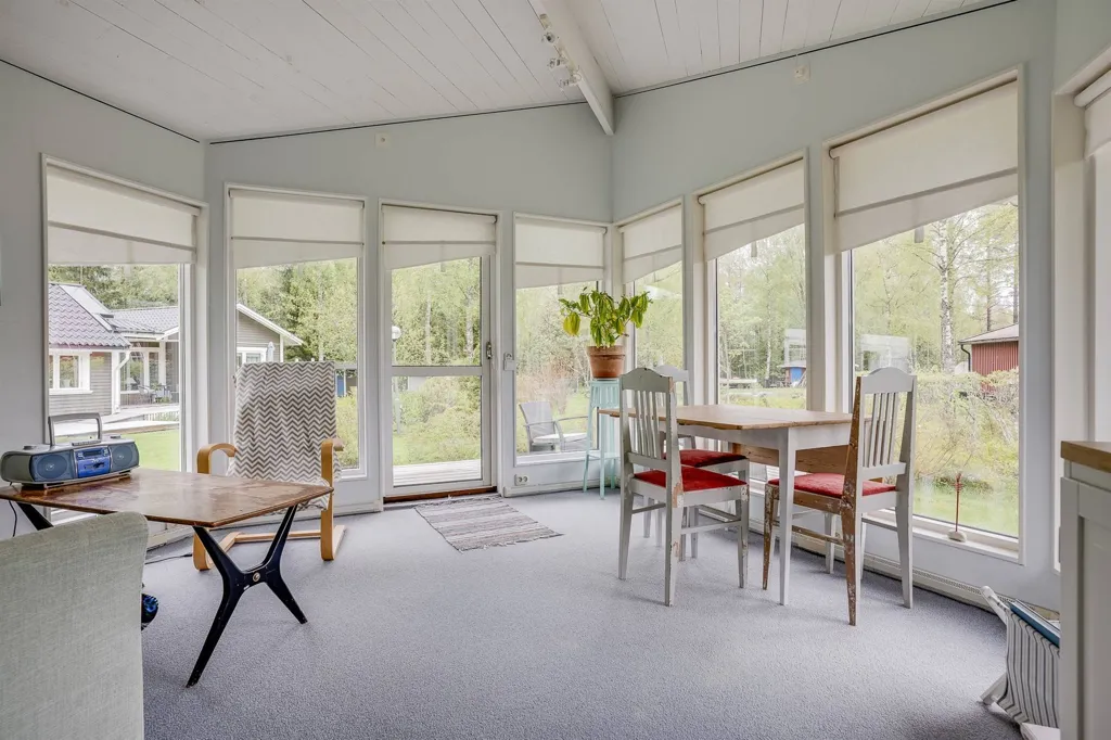 Terrazza - Charming Bungalow with Garden near Umeå