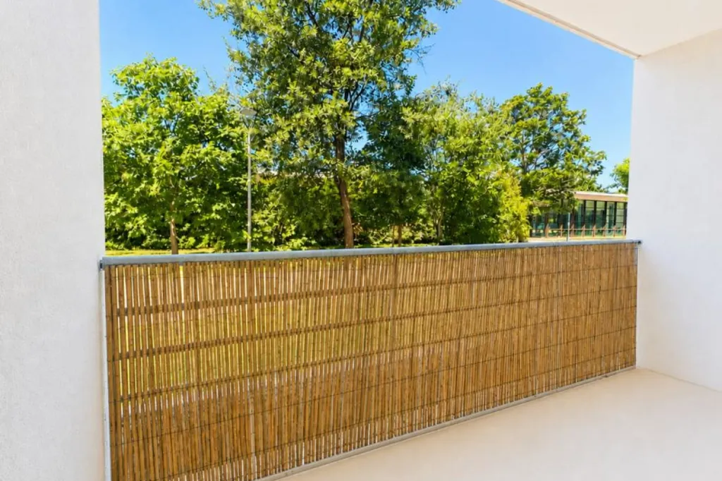 Rõdu - Studio with Balcony in Avignon Agroparc