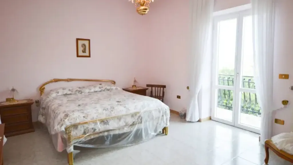 Bedrooms - Multi-Unit Building with Panoramic View in Cariati