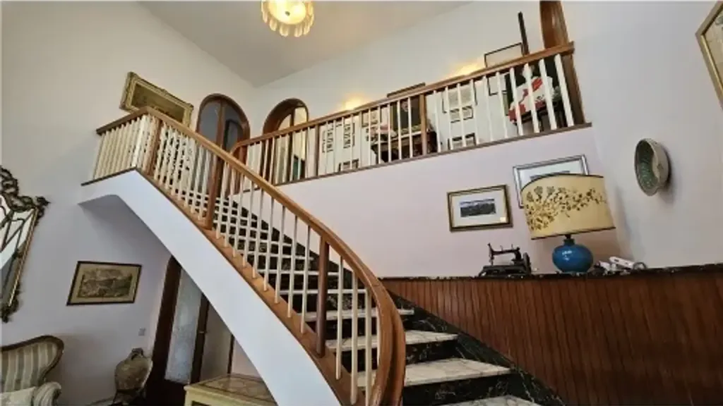 Toad - Triplex Villa with Garden in Empoli