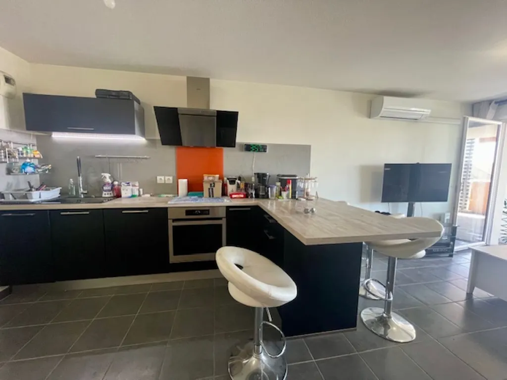Cuisine - Appartement avec Terrasse et Vue Dégagée à Marseille