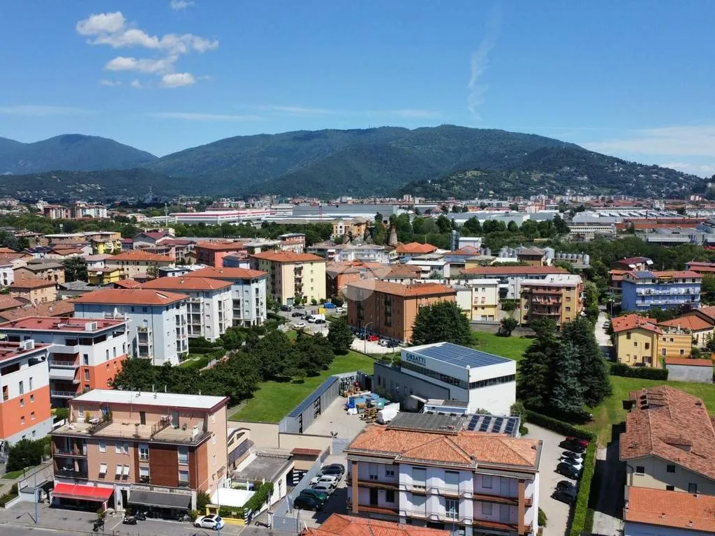 Apartment with Terrace in Brescia