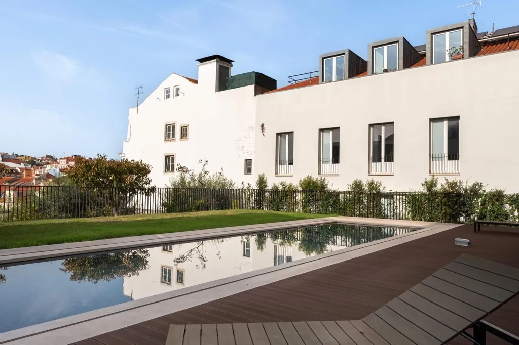 Bassein - Luxury Duplex Flat with Pool in Lisbon