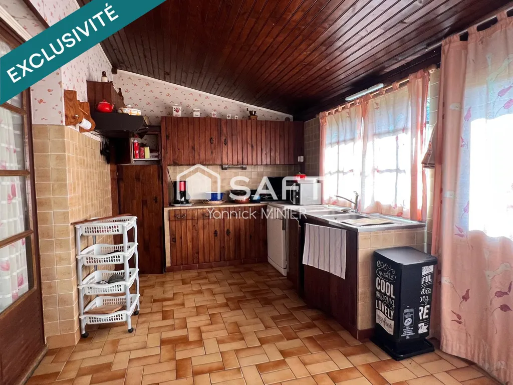 Cucina - Traditional House with Garden in Benais