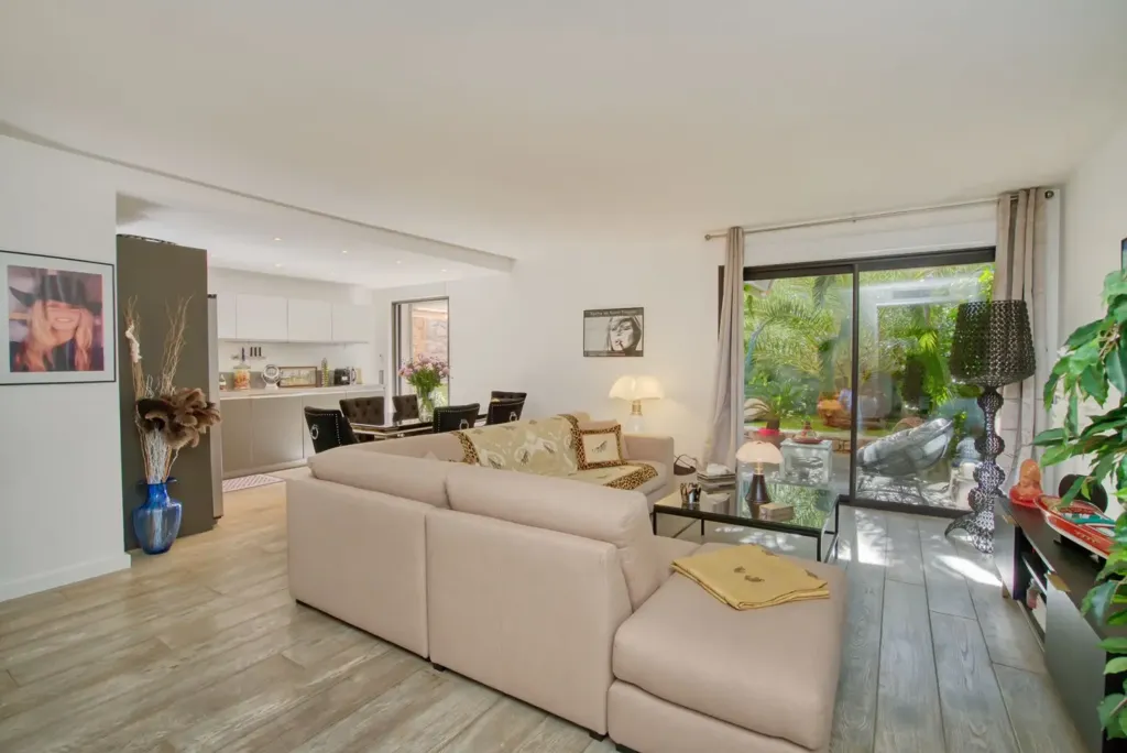 Séjour - Appartement avec Jardin et Terrasse à Saint-Tropez