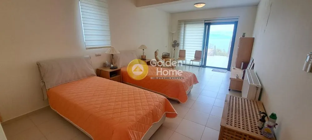 4-room house in GR