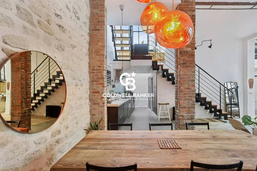 Dining Room - Luxury Loft with Terrace in Belleville, Paris