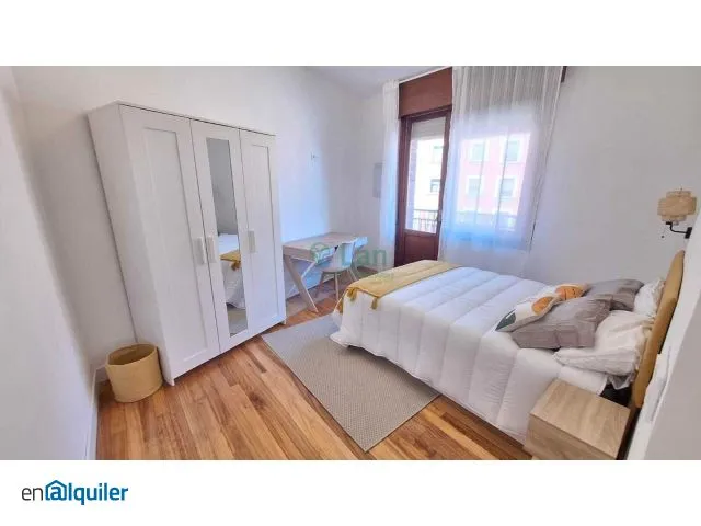 Magamistoad - Student Flat with Balcony in Basurto