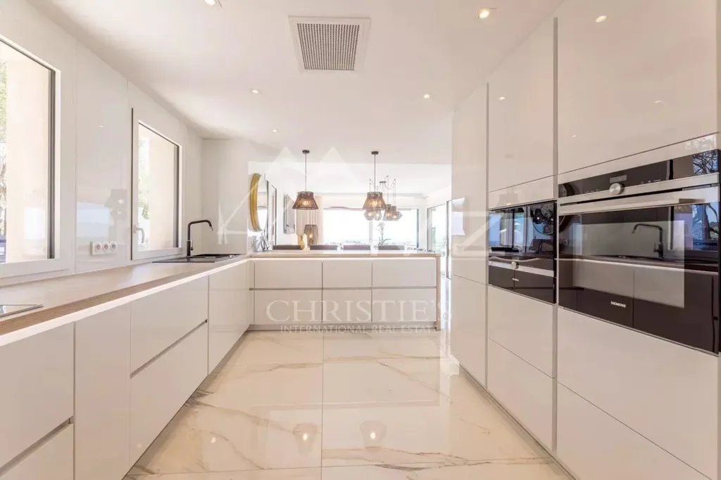 Köök - Contemporary Villa with Sea View in Mougins