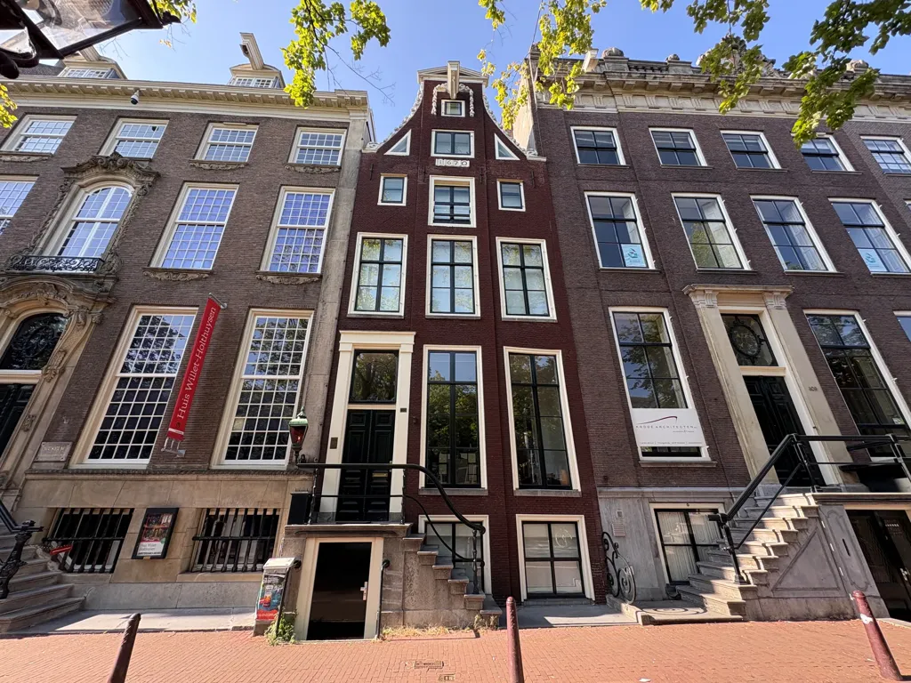 Välivaade - 17th-Century Canal-View Apartment in Amsterdam