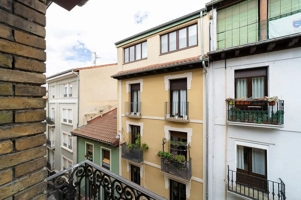 Balcon - Furnished Flat with Balcony in Pamplona
