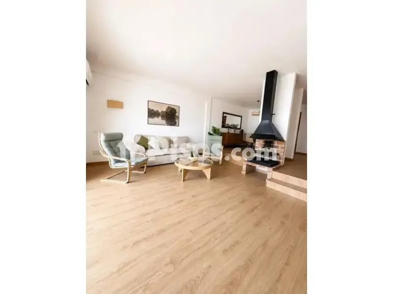 Elutuba - Seafront Chalet with Terrace in Torrenova