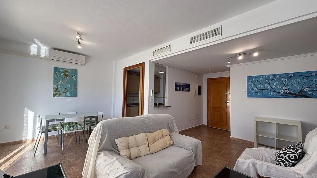 Elutuba - North-Facing Loft with Balcony in Torrevieja Centre
