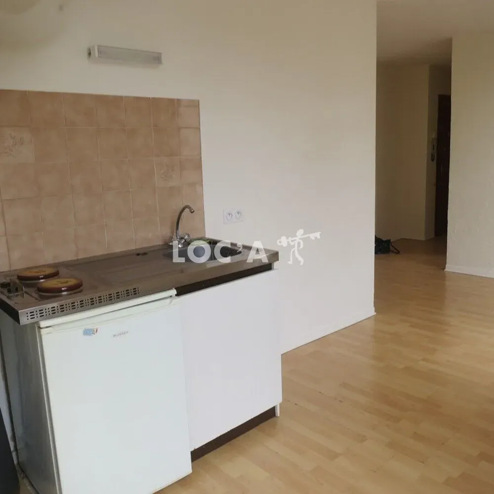 Köök - Meubled Studio with Kitchenette in Côte-d'Or