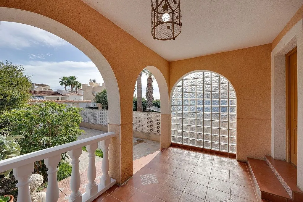 Terrass - Chalet with Pool and Terrace in El Chaparral
