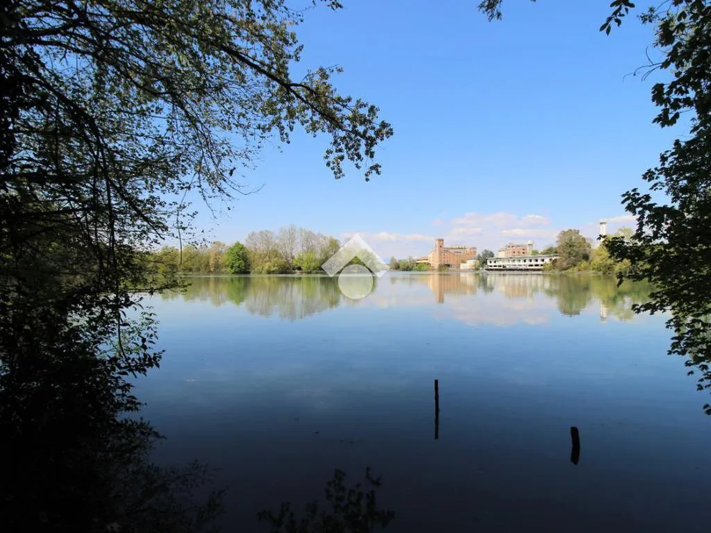 Renovated Villa with River View in Silea