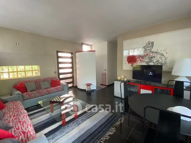 Soggiorno - Appartamento con balcone e giardino privato a Riccione