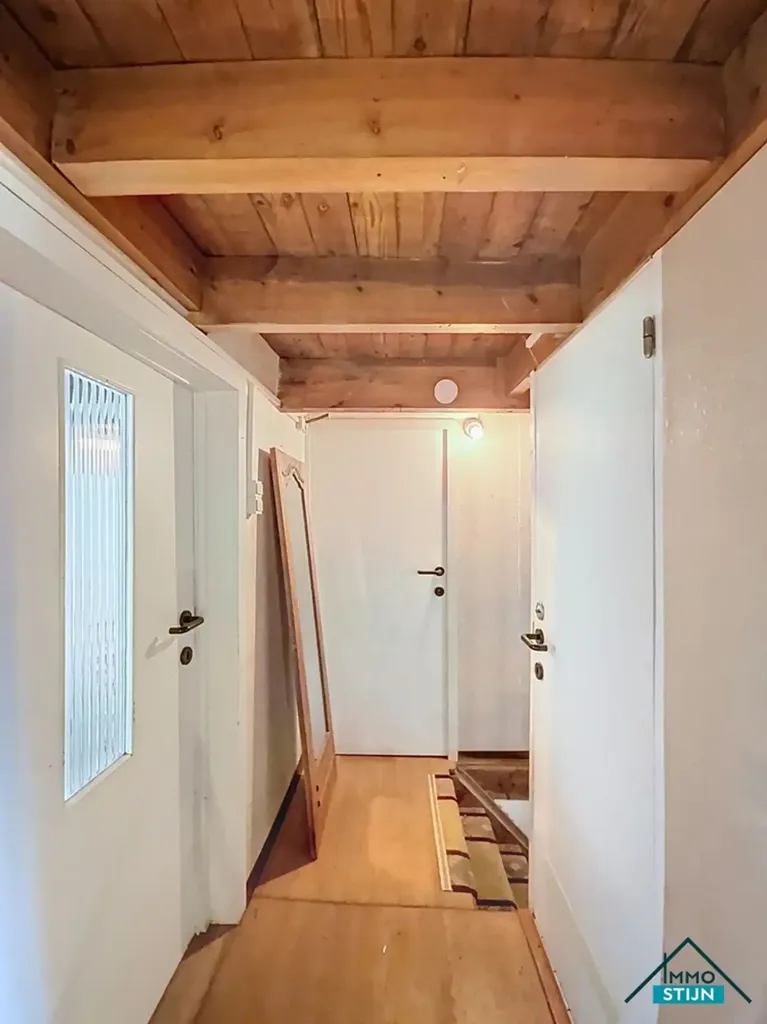 Entrée - Maison à Renover avec Terrasse à Veldegem