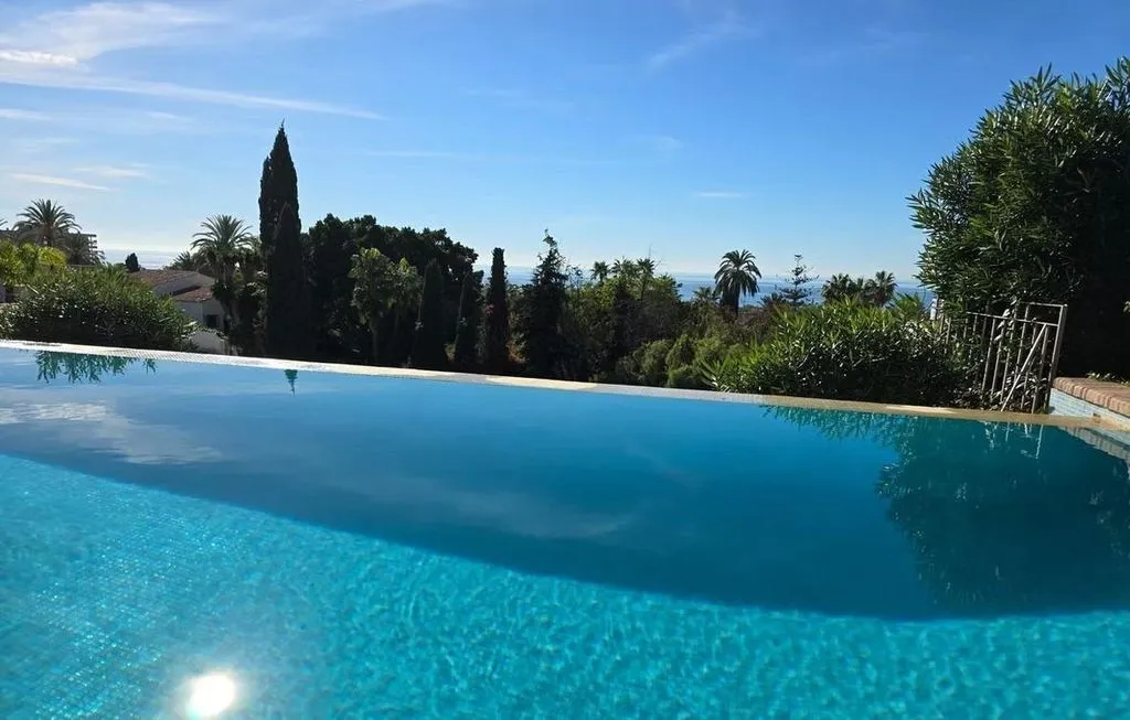 Bassein - Luxury Villa with Pool in Marbella