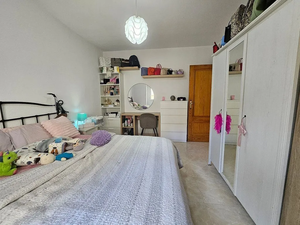 Bedrooms - Ground Floor Flat with Patio in El Espinar