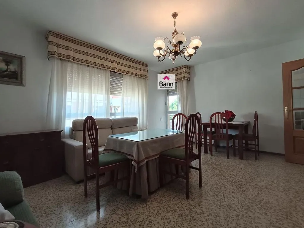 Söögituba - Apartment with Terrace in Santa Rosa