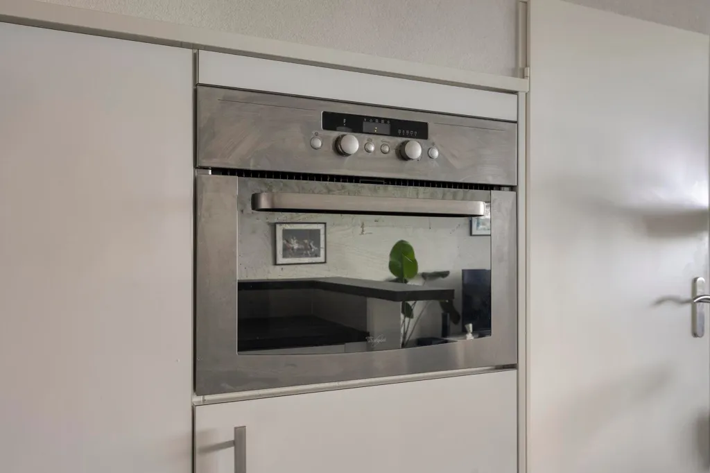 Köök - 3-Bedroom Apartment with Balcony in Eindhoven
