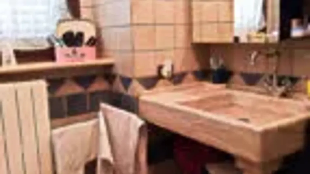 Salles de bain - Ground Floor Apartment with Private Courtyard in Cingoli