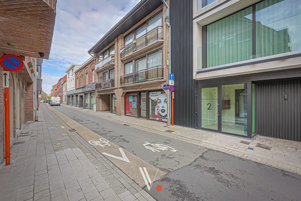 Extérieur - Appartement avec Terrasse dans le Centre d'Izegem