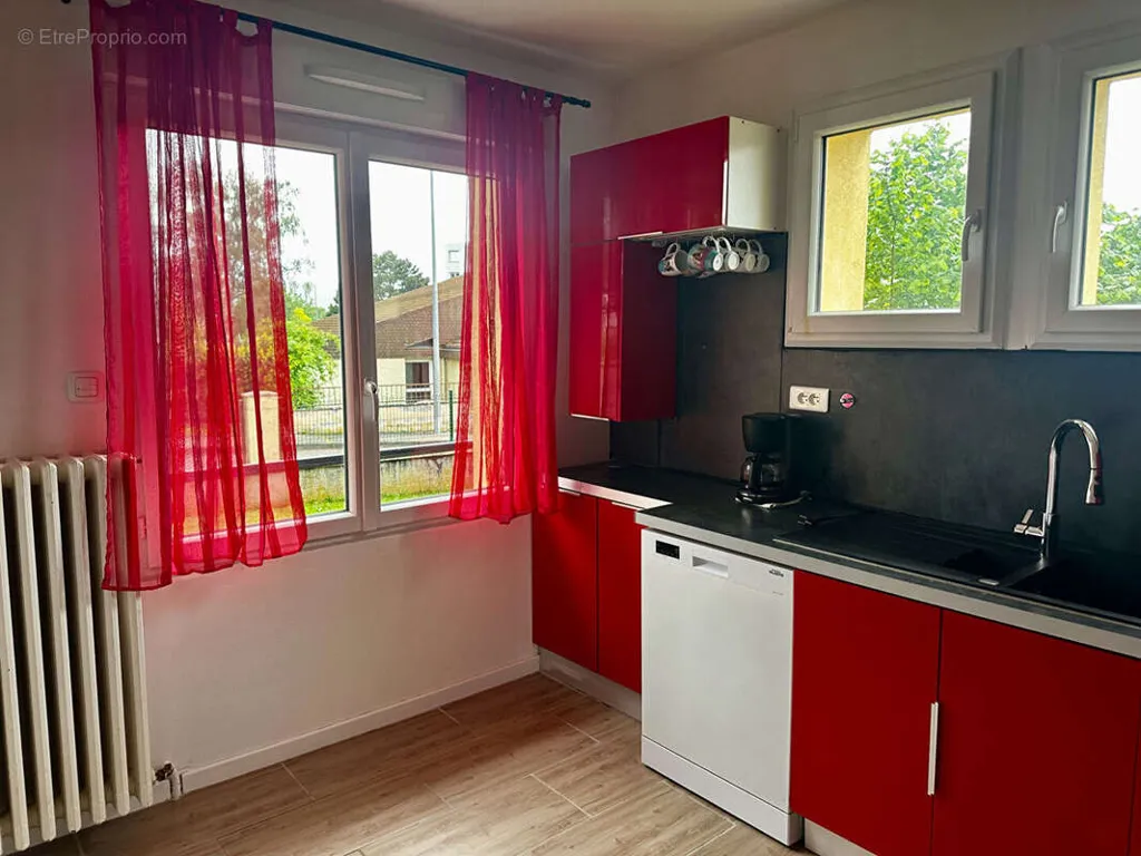 Maison 4 pièces à Charmes