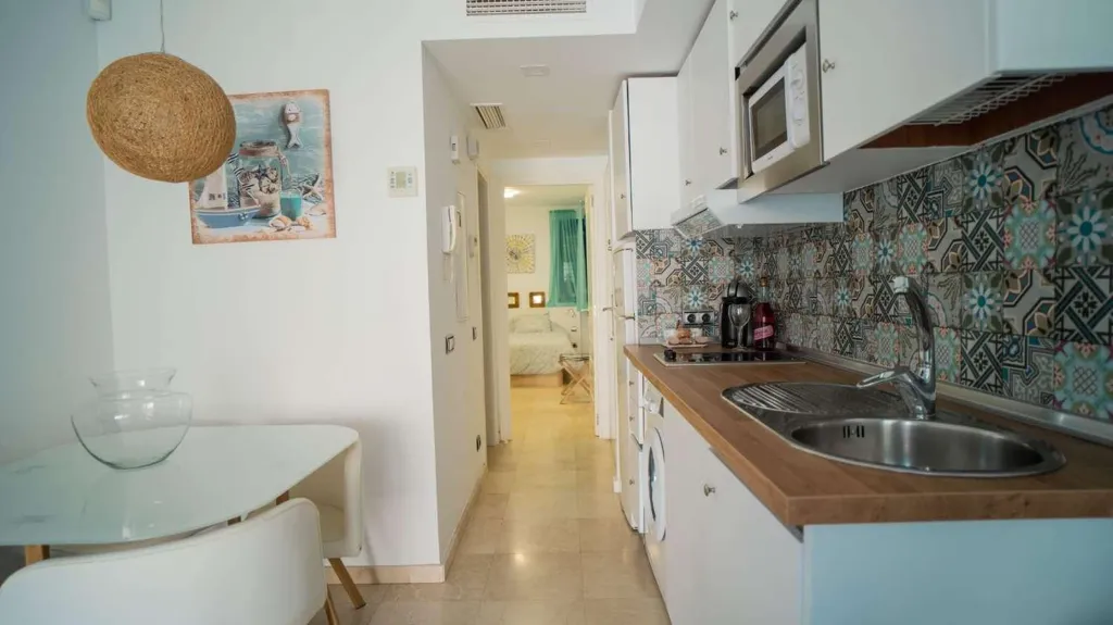 Cuisine - 1-Bed Apartment with Pool in Benalmádena