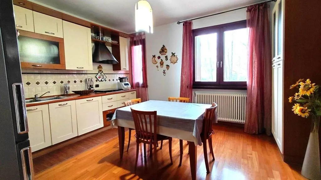 Sala da pranzo - Luxury Terraced House with Pool in Parma