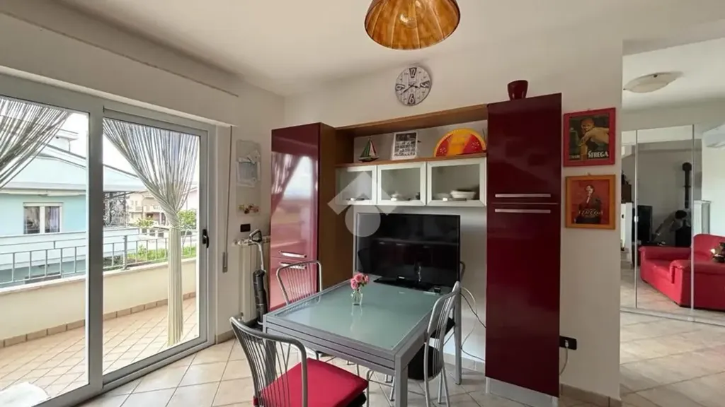 Söögituba - Semi-detached House with Garden in Pineto