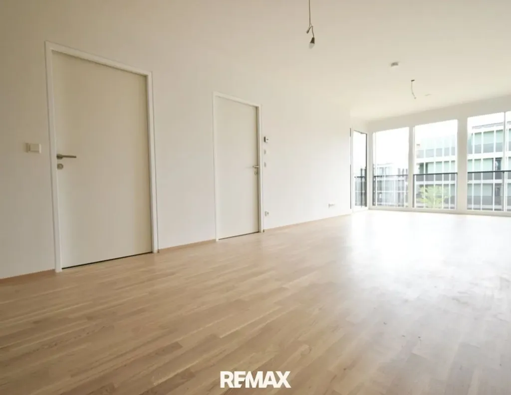 Elutuba - Accessible 3-Bed Flat with Balcony in Sunny Location