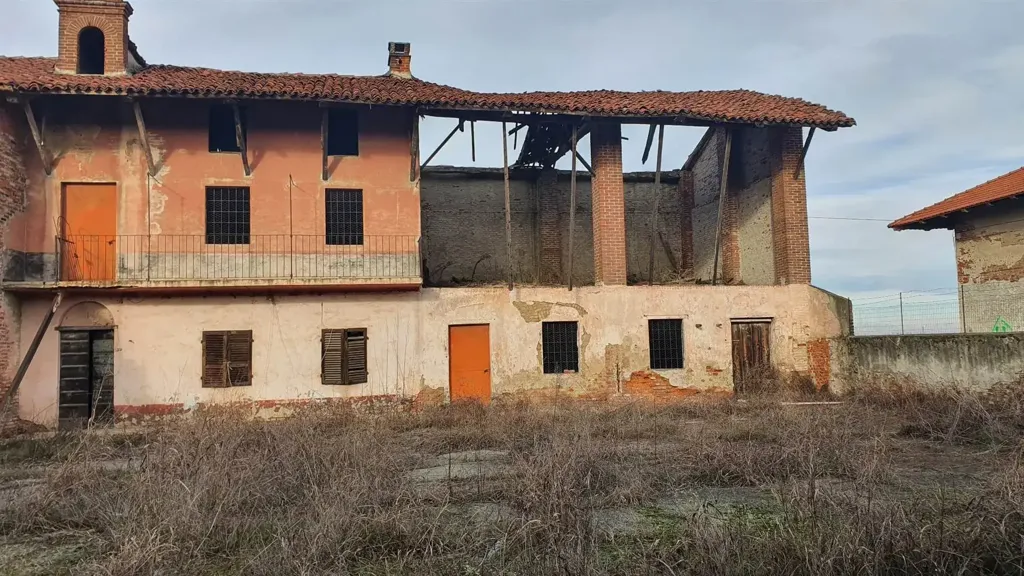 Välivaade - Traditional Farmhouse with Private Garden in Cigliano