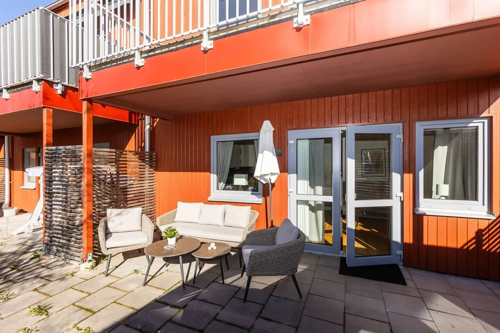 Terrass - Modern Flat with Garden in Strängnäs