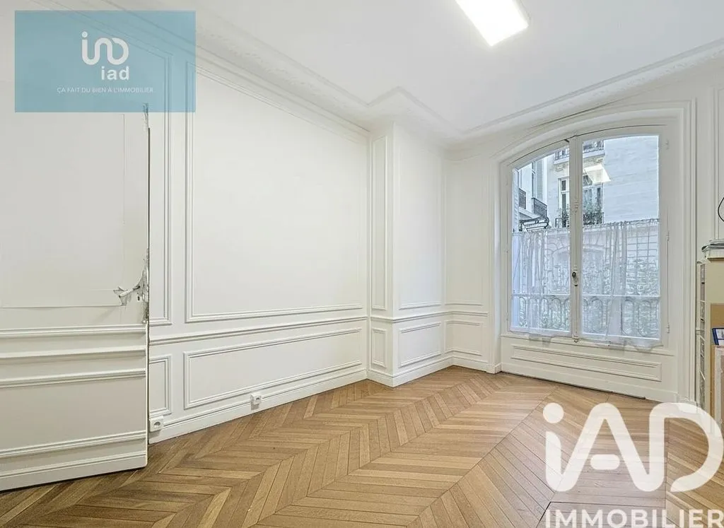 Pièces - Appartement Mixte avec Chambre de Service à Paris 17e