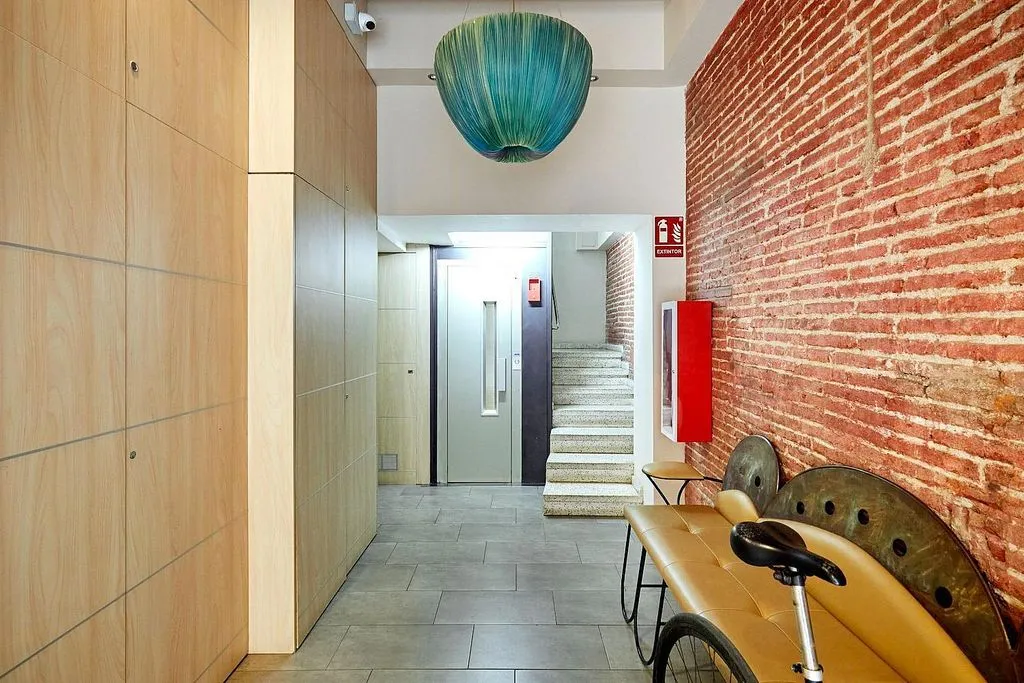 hallway_entrance
