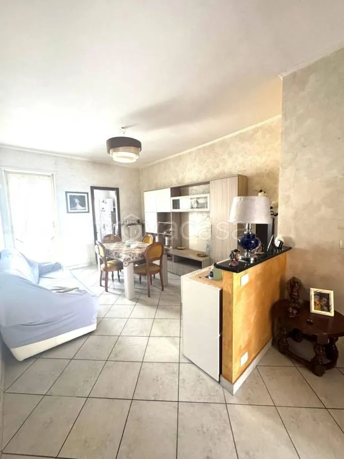 Elutuba - Bright Two-Bedroom Apartment with Balcony in Rivoli